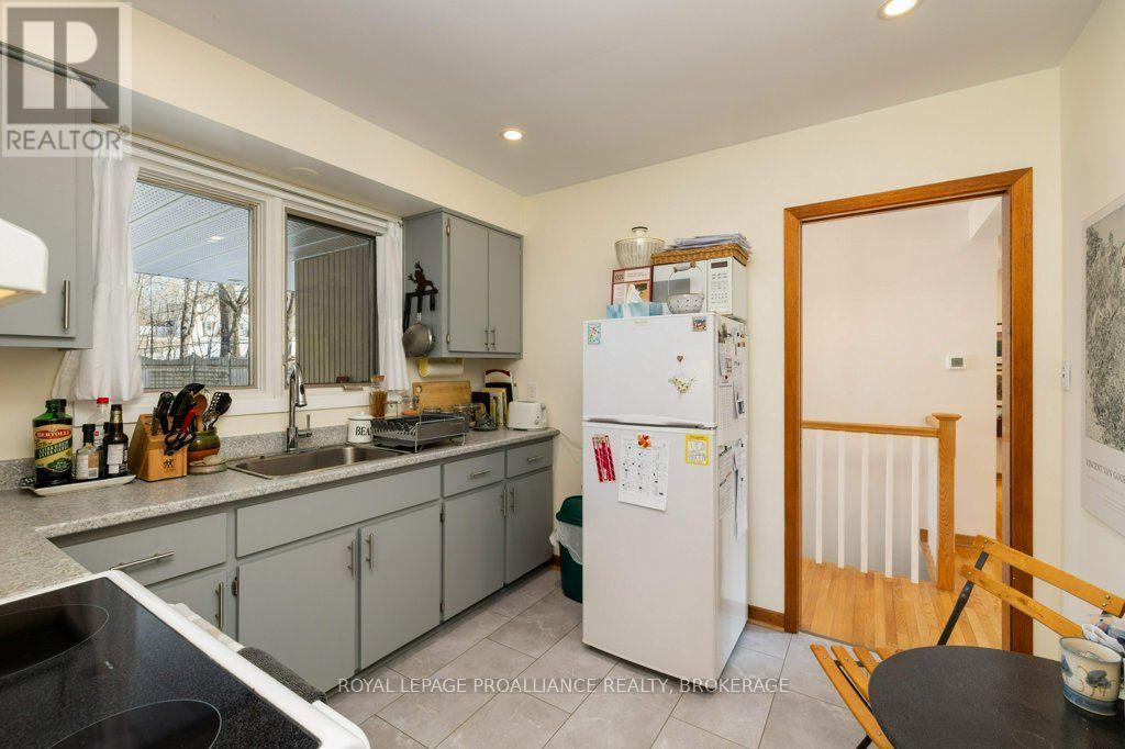12 ORIOLE LANE - 15
