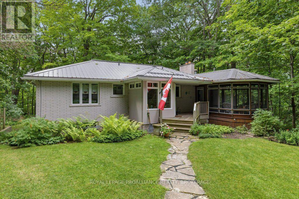 12 ORIOLE LANE - 3