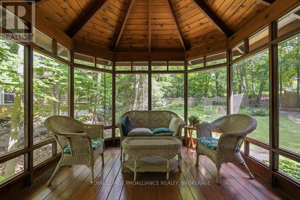 12 ORIOLE LANE - 31