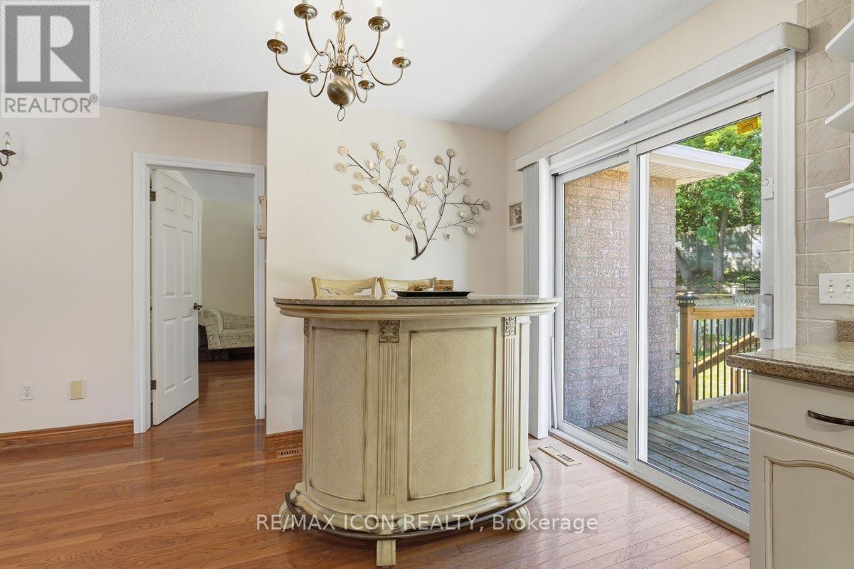 632 THORNWOOD DRIVE - 15