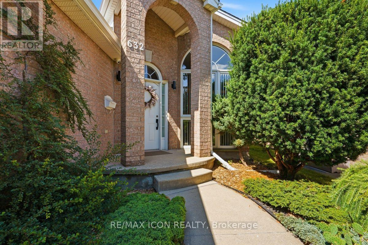 632 THORNWOOD DRIVE - 2