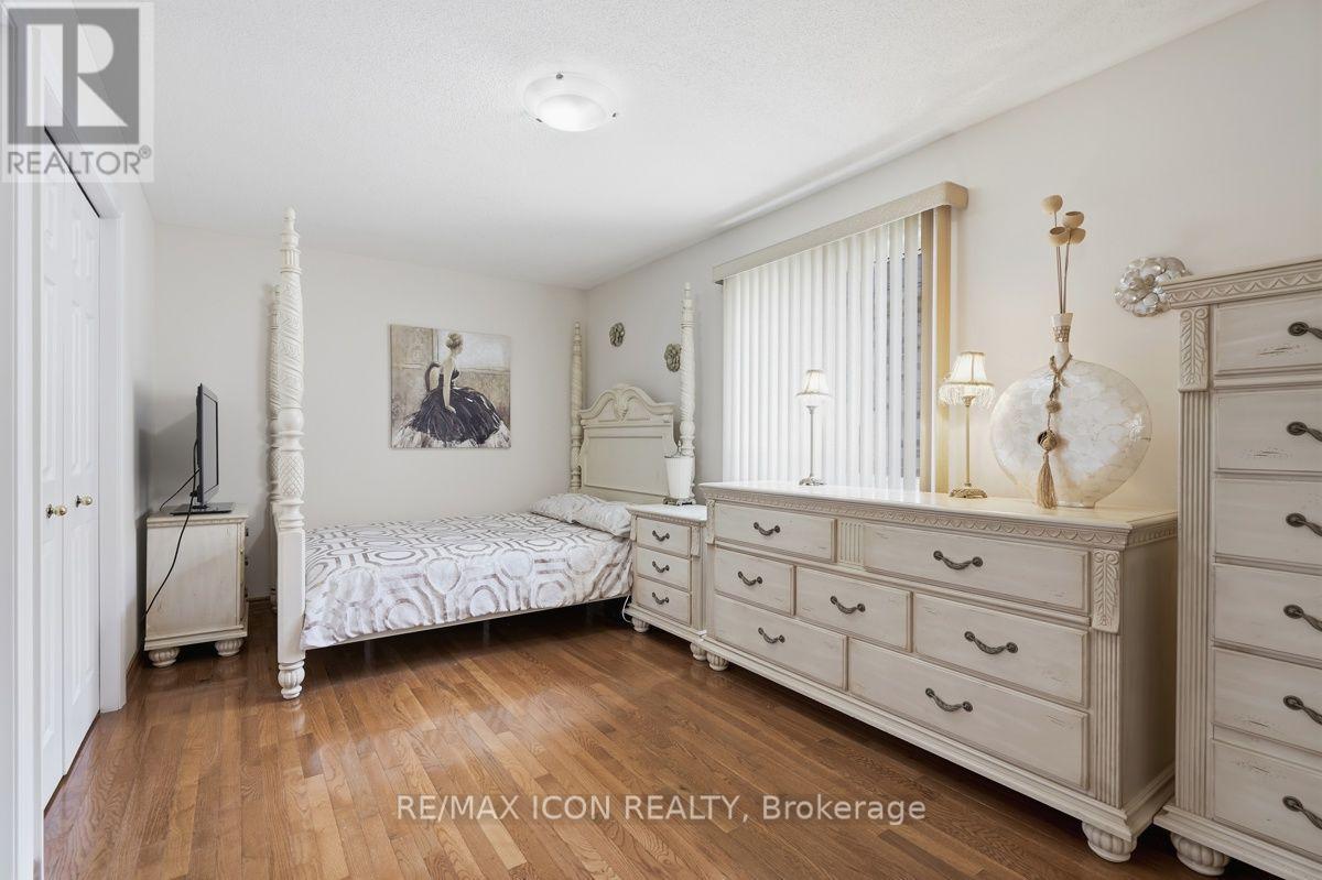 632 THORNWOOD DRIVE - 20