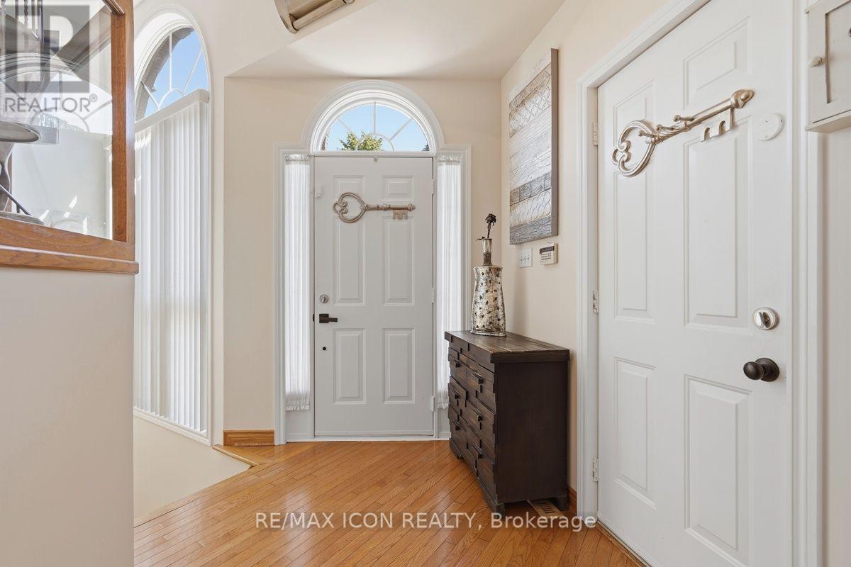 632 THORNWOOD DRIVE - 3