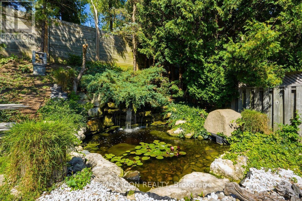 632 THORNWOOD DRIVE - 37
