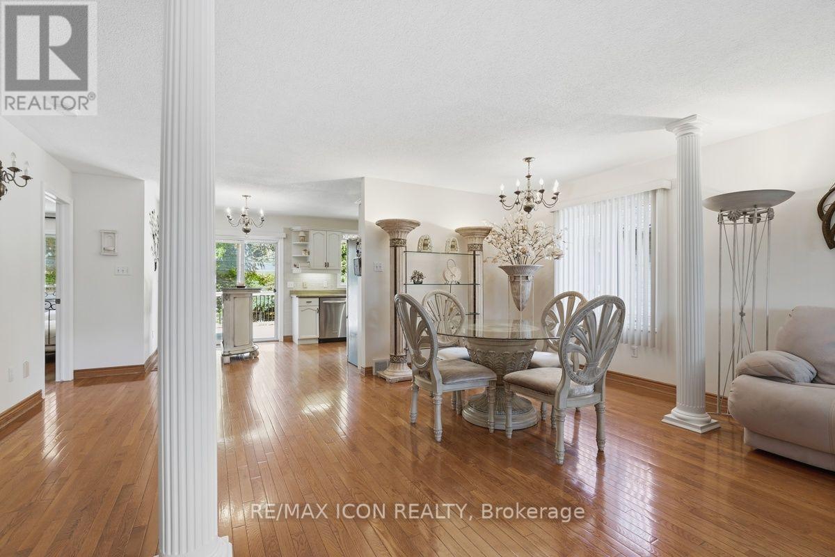 632 THORNWOOD DRIVE - 9