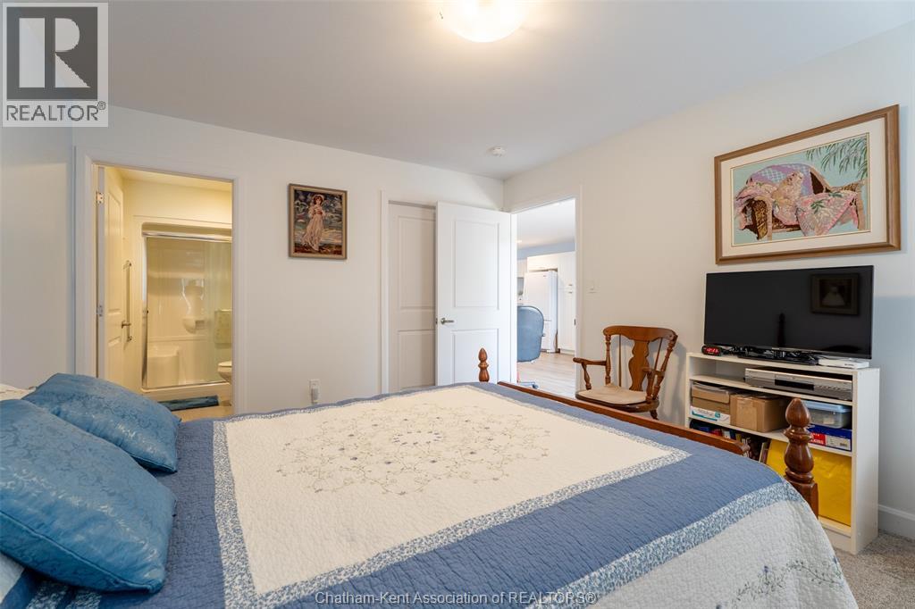 105 Moonstone CRESCENT - Image 24