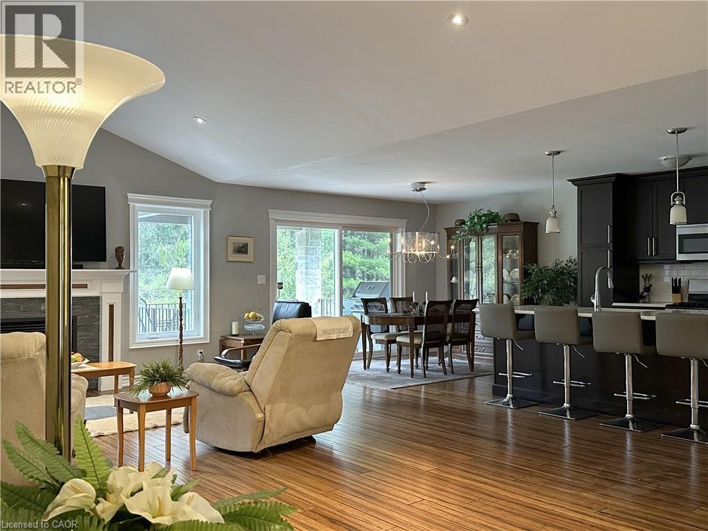 134 ANGLER Avenue - 19