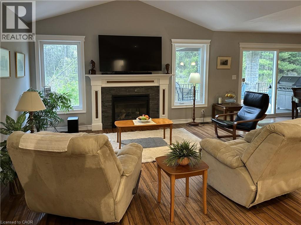 134 ANGLER Avenue - Image 16