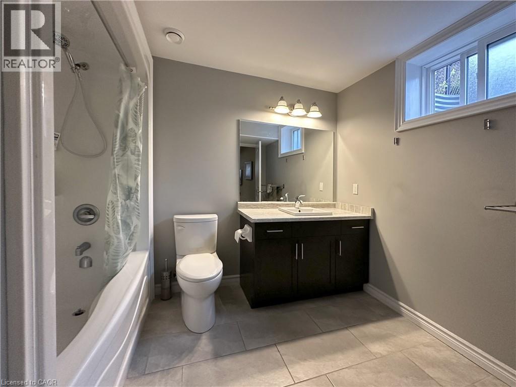 134 ANGLER Avenue - Image 37