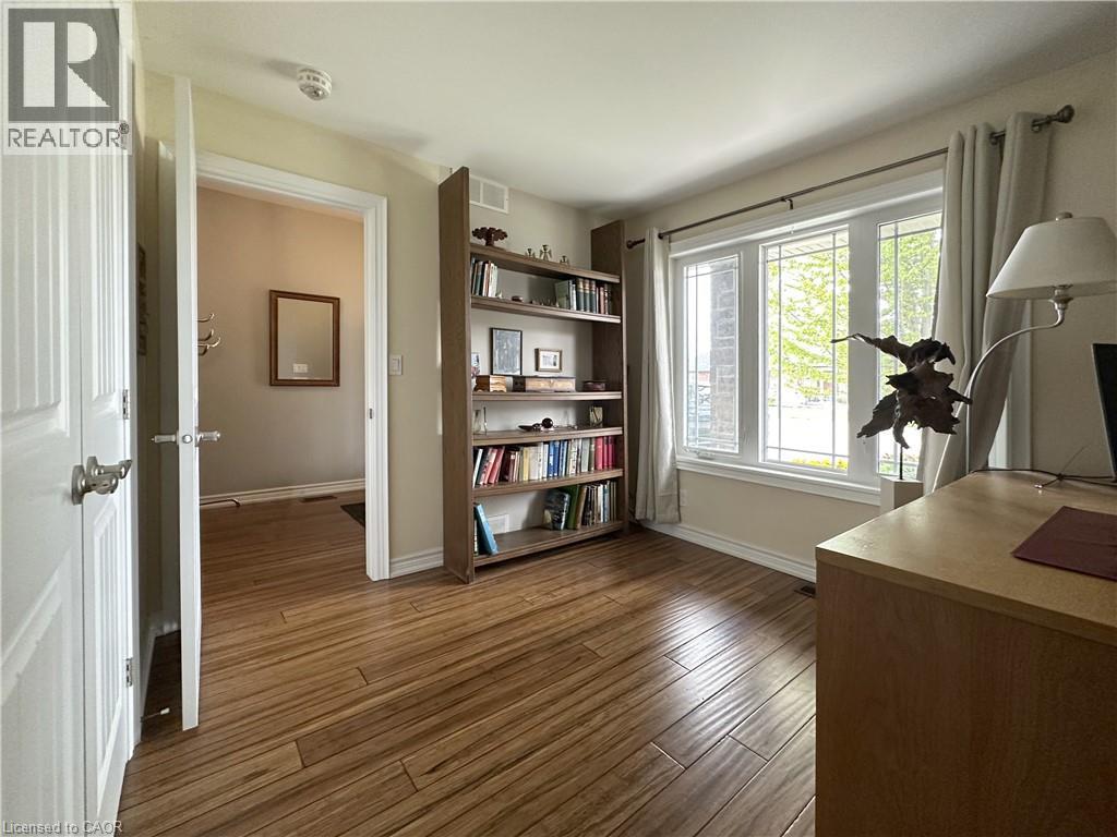134 ANGLER Avenue - Image 29