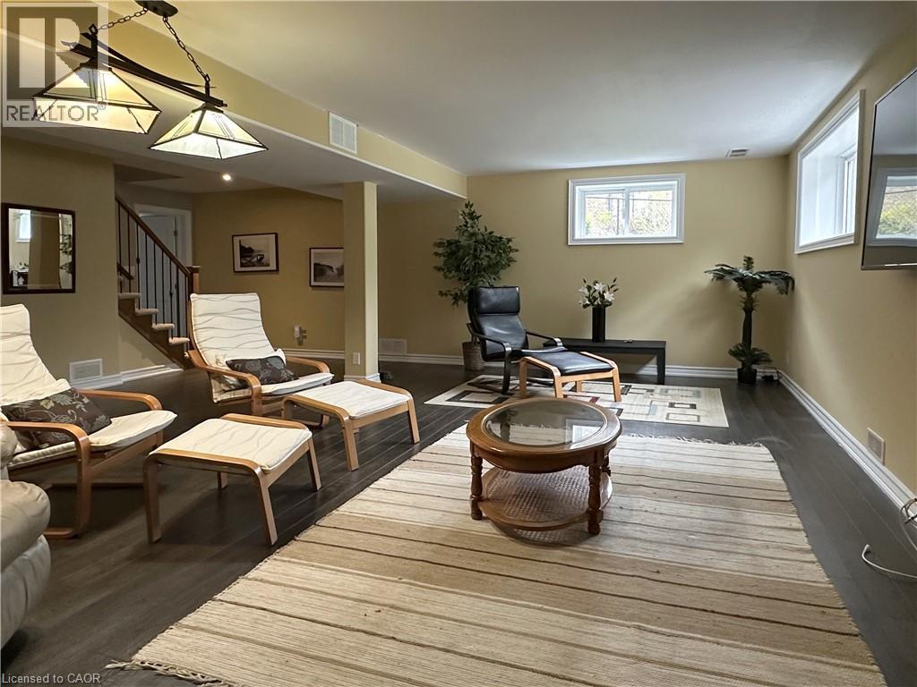 134 ANGLER Avenue - Image 36