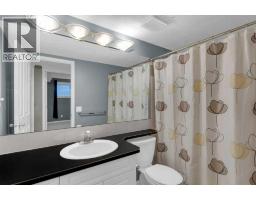 63 Mt Assiniboine Circle Se, Calgary, AB T2Z2N6 Photo 32