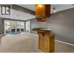63 Mt Assiniboine Circle Se, Calgary, AB T2Z2N6 Photo 27