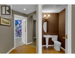 63 Mt Assiniboine Circle Se, Calgary, AB T2Z2N6 Photo 21