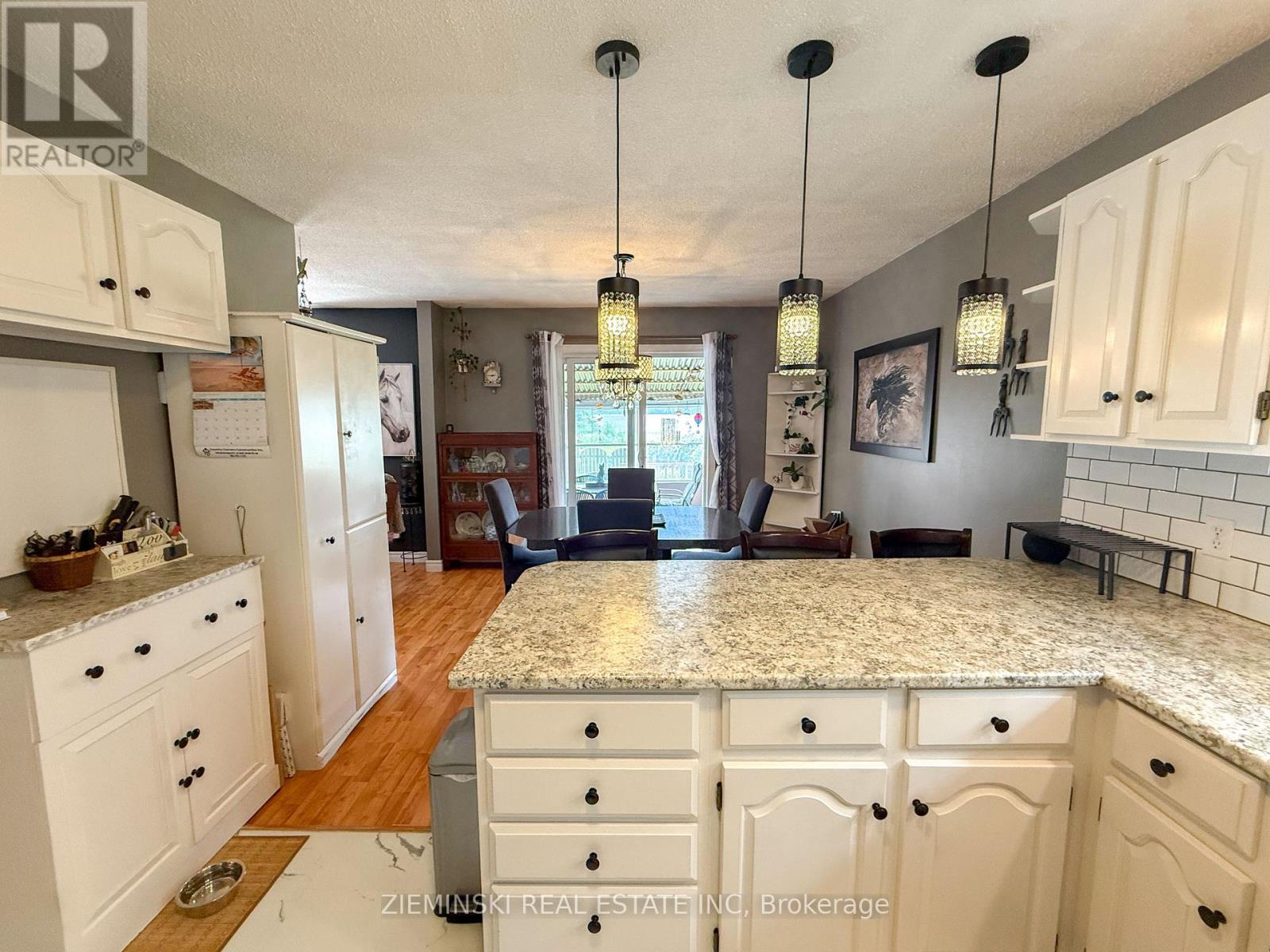 605 BRISTOL ROAD - 15