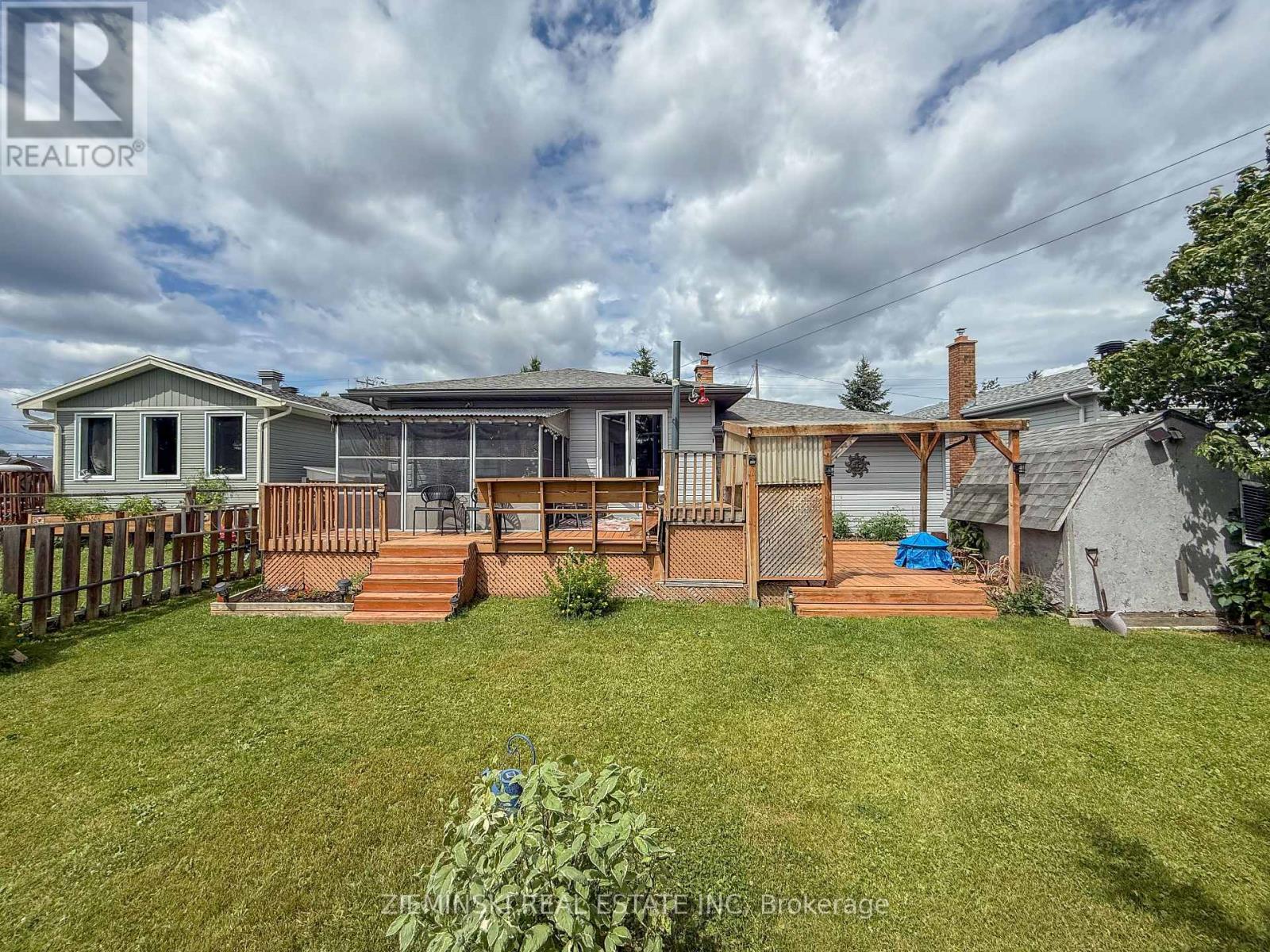 605 BRISTOL ROAD - 3