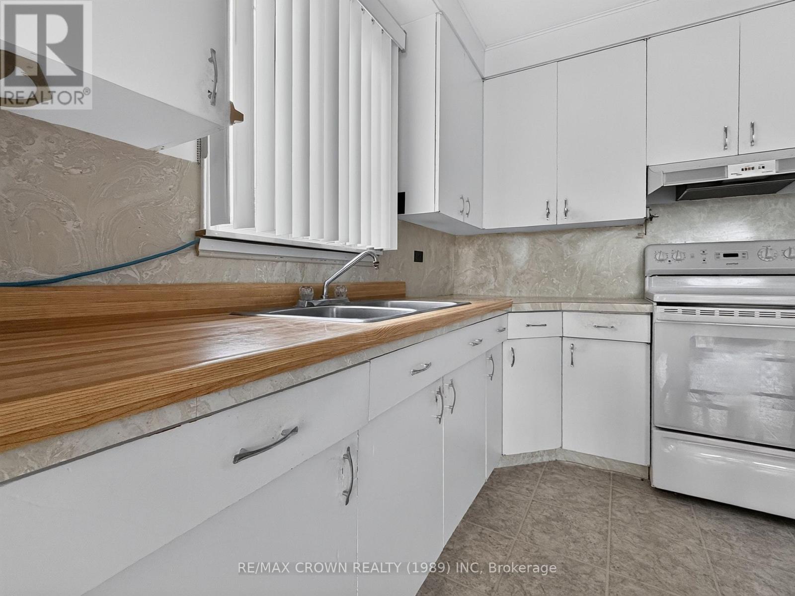 706 PRINCE STREET - Image 16