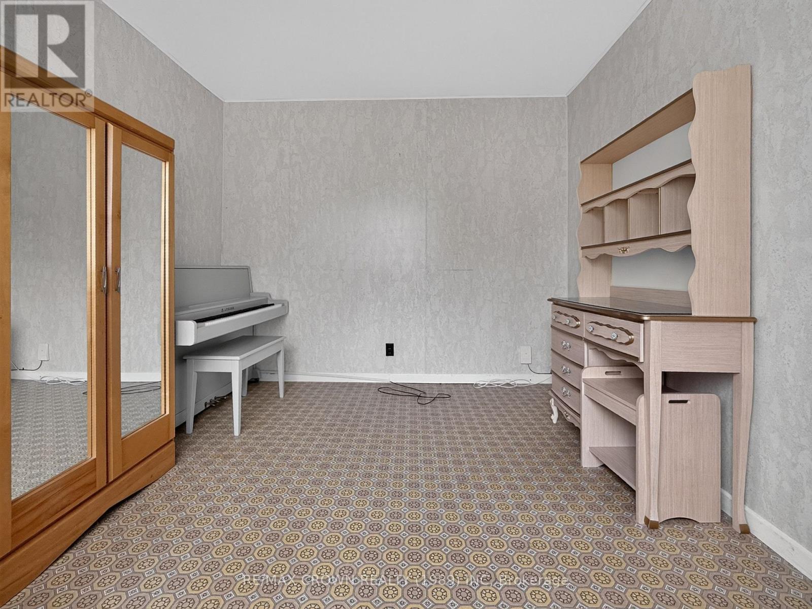 706 PRINCE STREET - Image 26