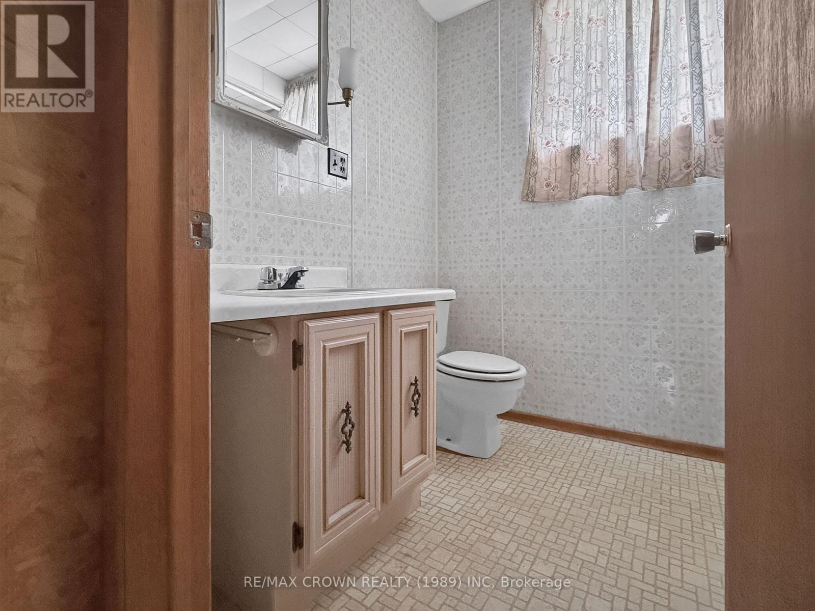 706 PRINCE STREET - Image 27