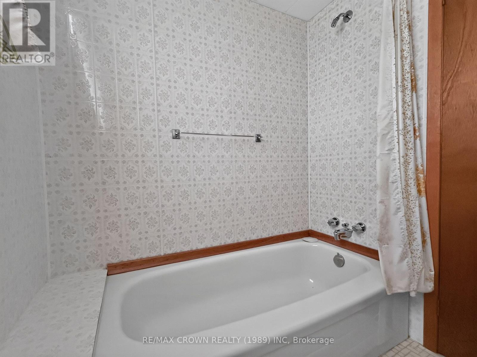 706 PRINCE STREET - Image 28