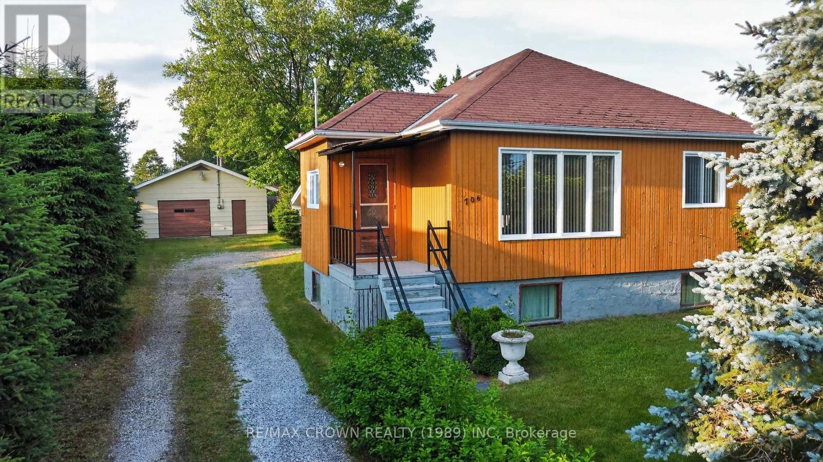 706 PRINCE STREET - Image 3