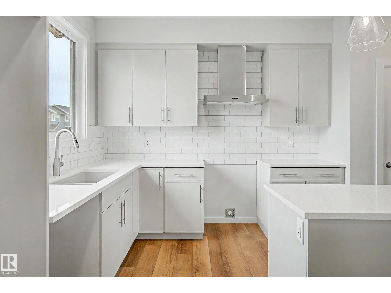 21120 25 Ave NW - 12