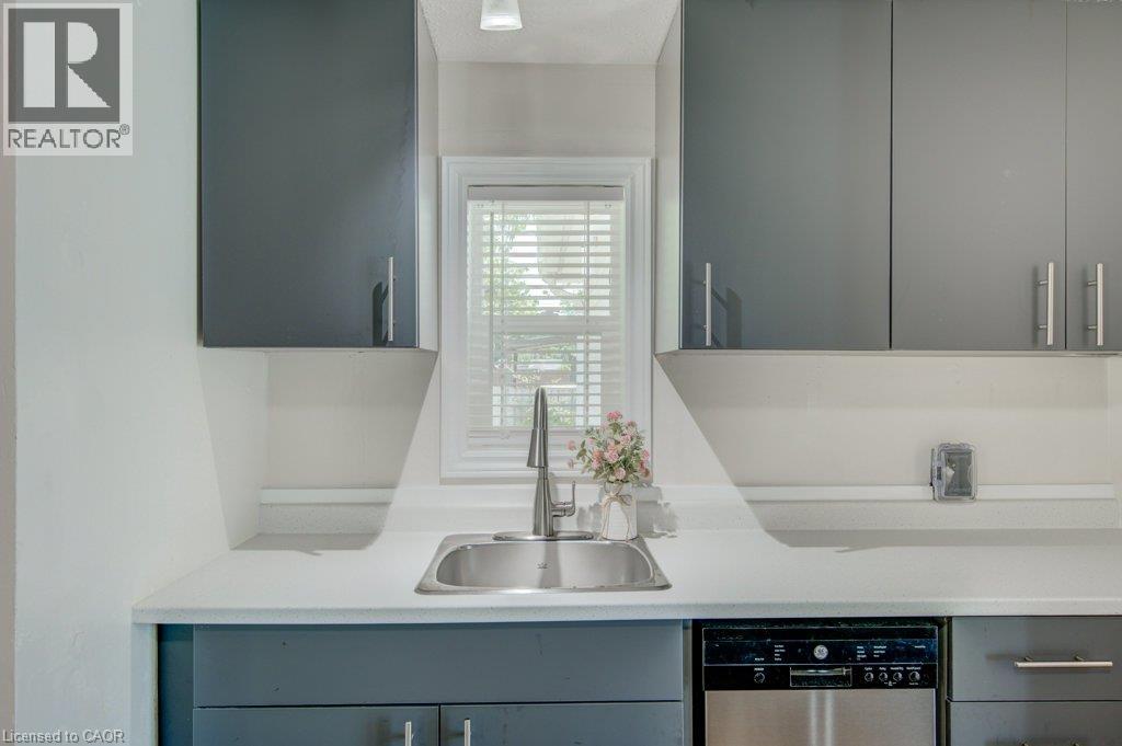 461 SELKIRK Street - 41