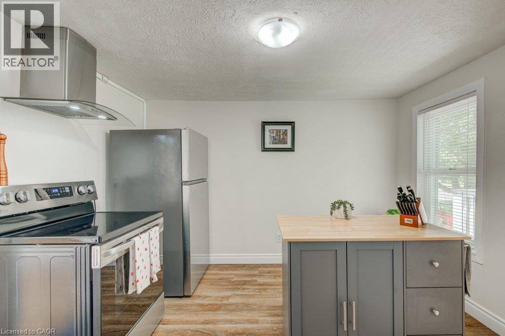 461 SELKIRK Street - 44