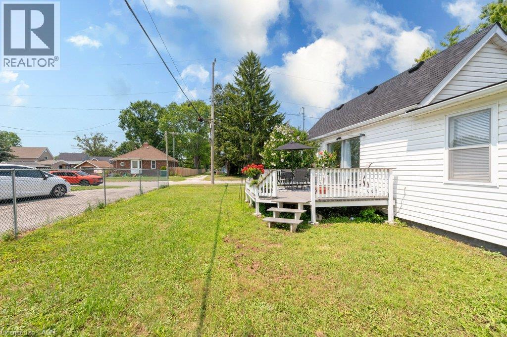 461 SELKIRK Street - 14