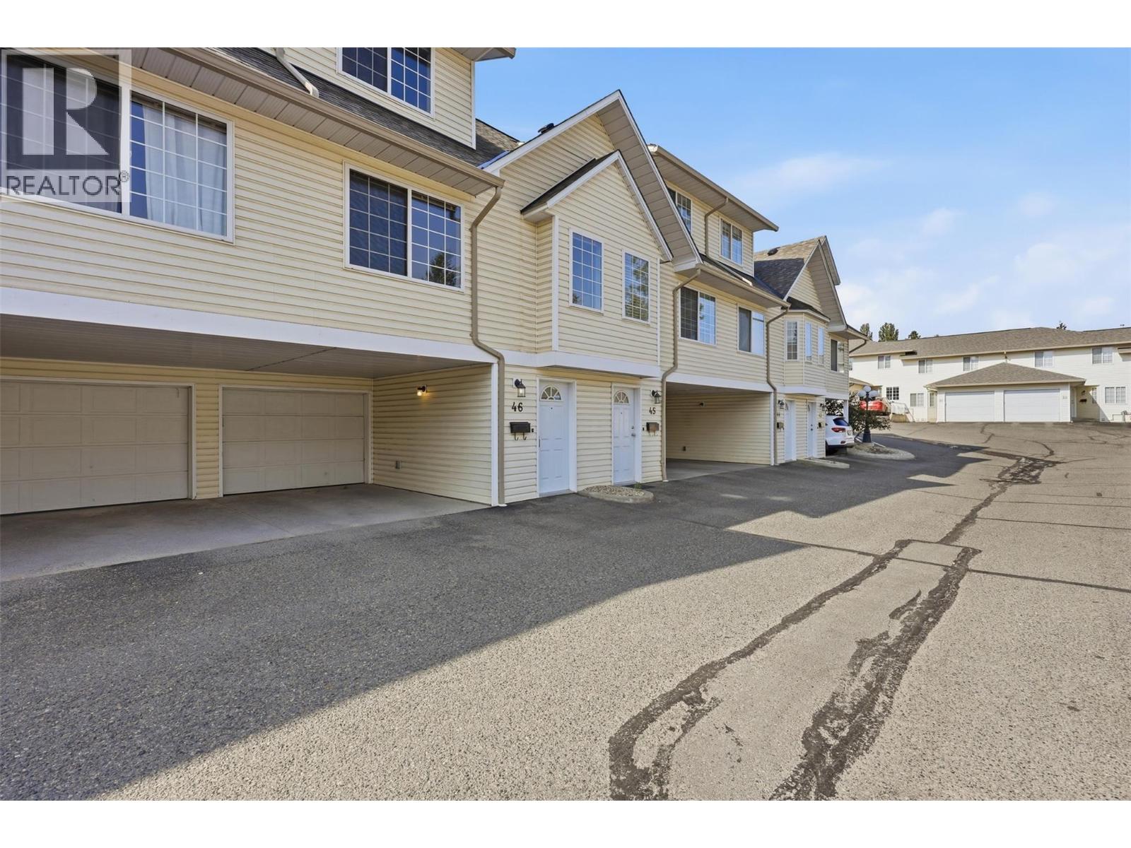 #46 2020 ROBSON Drive - 3