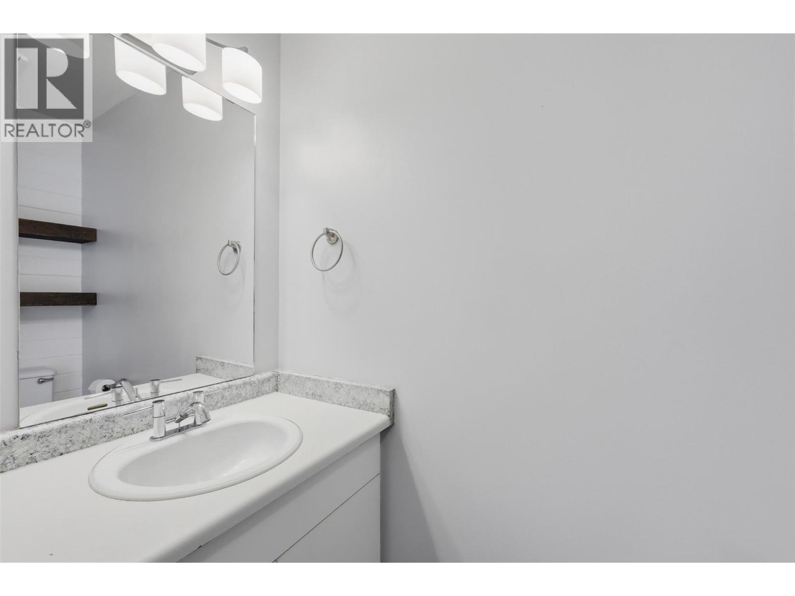 #46 2020 ROBSON Drive - 18
