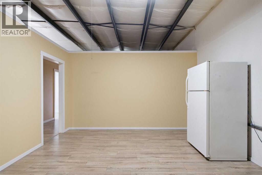 220 3 Street Northeast - Photo 26