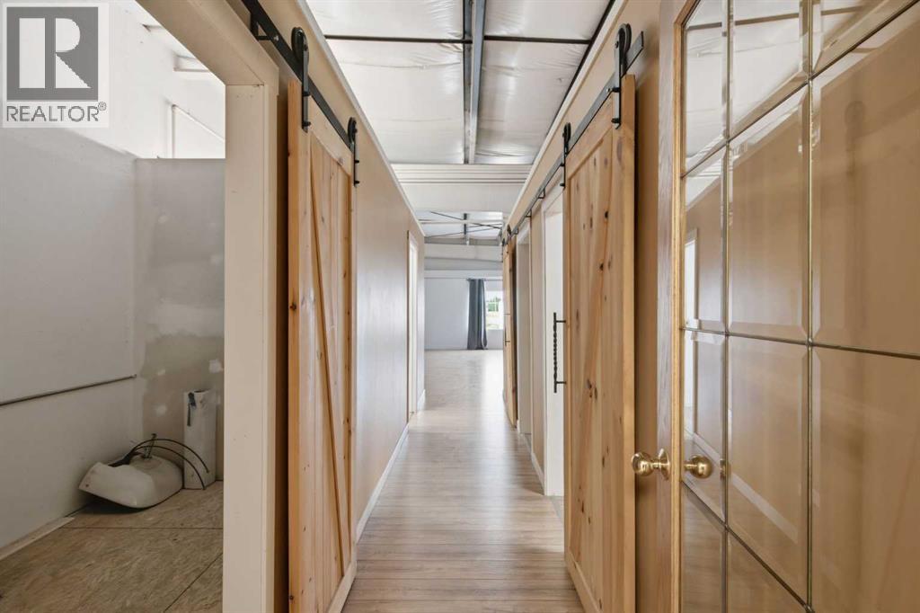 220 3 Street Northeast - Photo 22