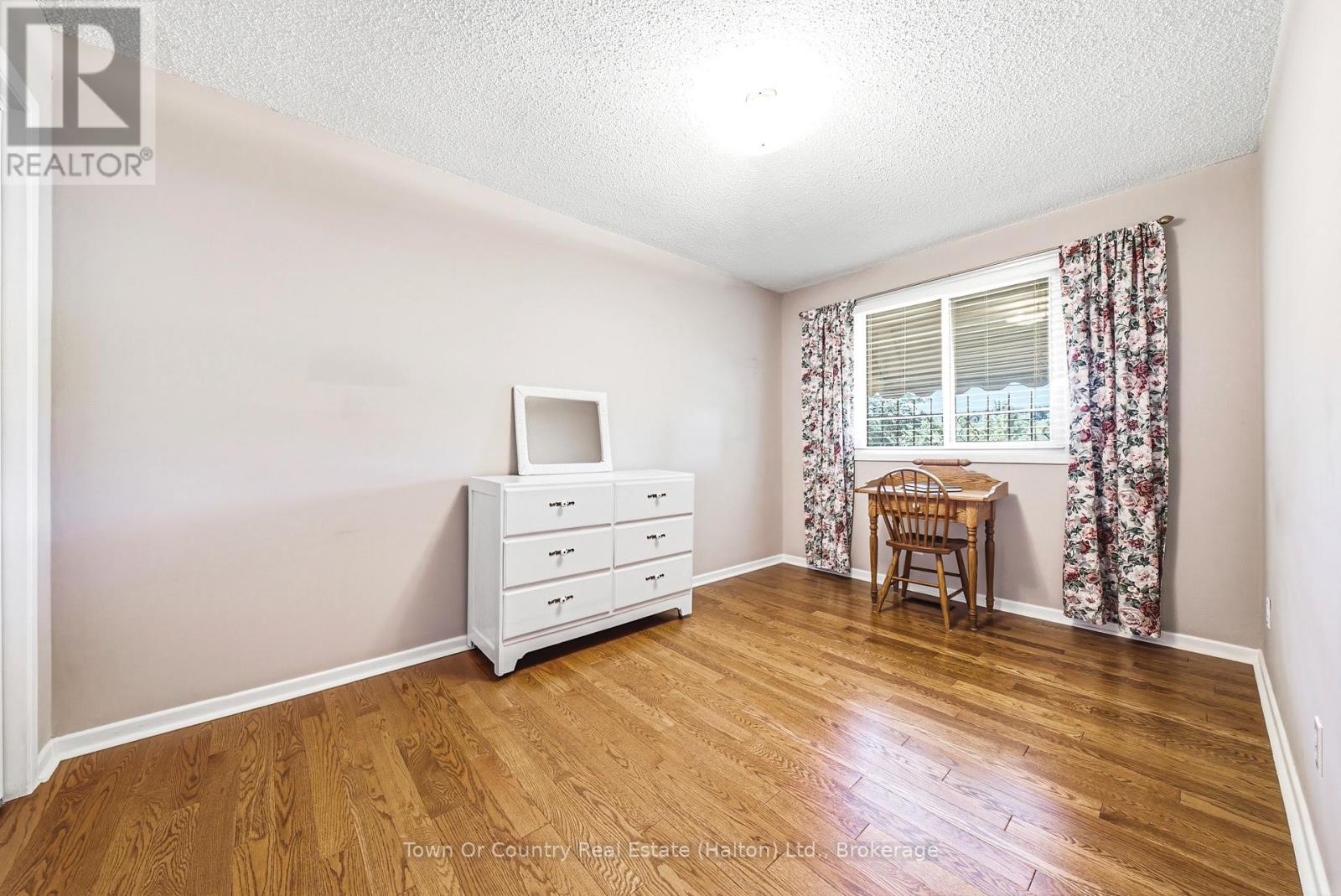 381 COMMERCIAL STREET - 15