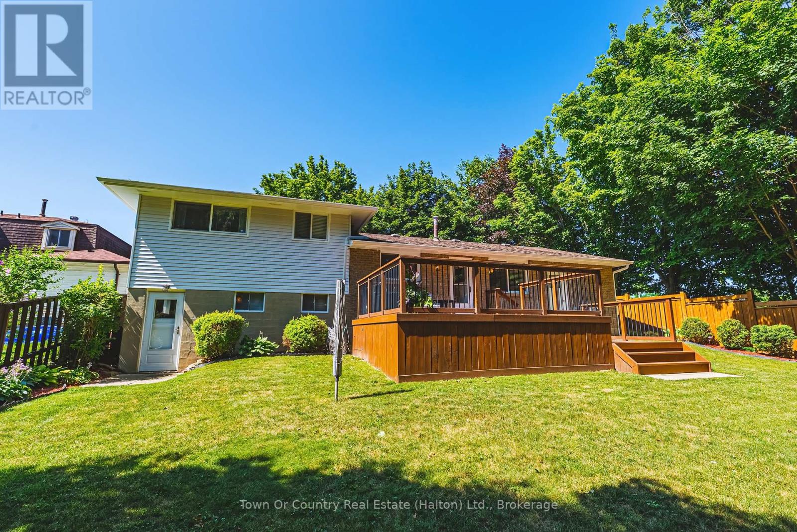 381 COMMERCIAL STREET - 28