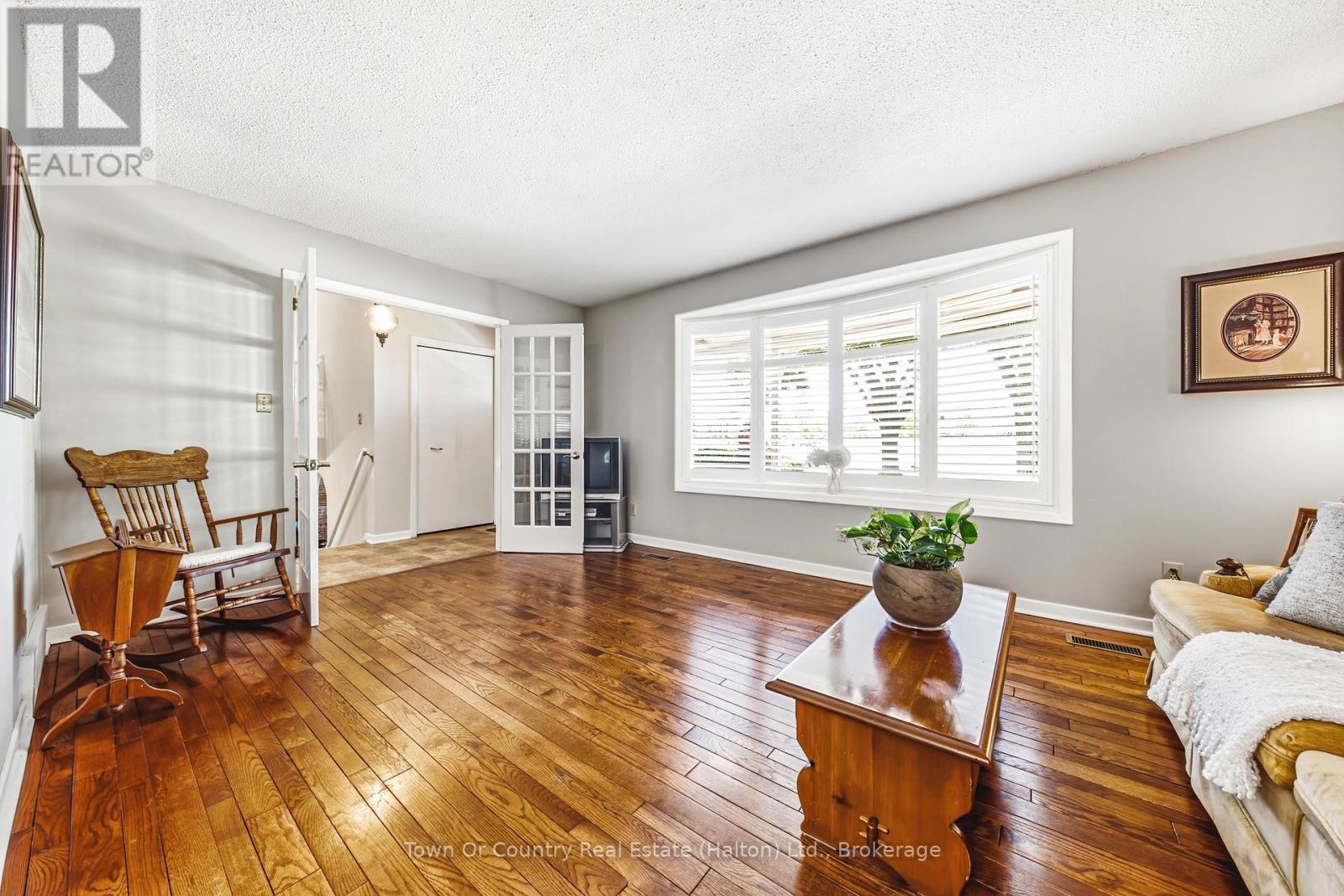 381 COMMERCIAL STREET - 7