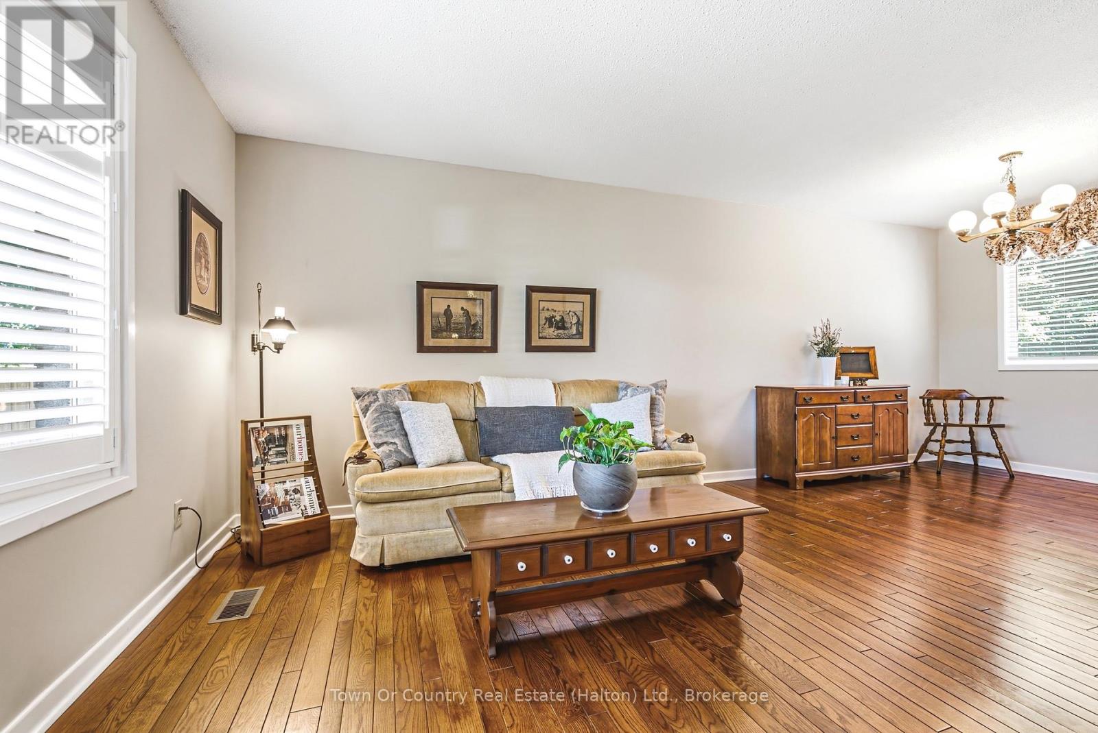 381 COMMERCIAL STREET - 8