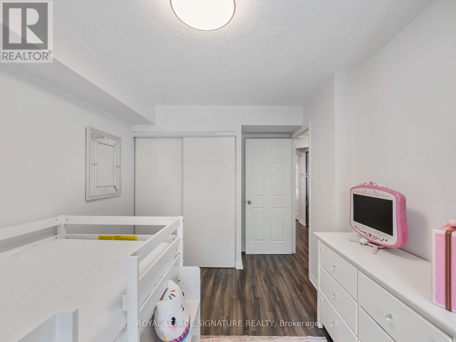 #2067 65 GEORGE APPLETON WAY - 29