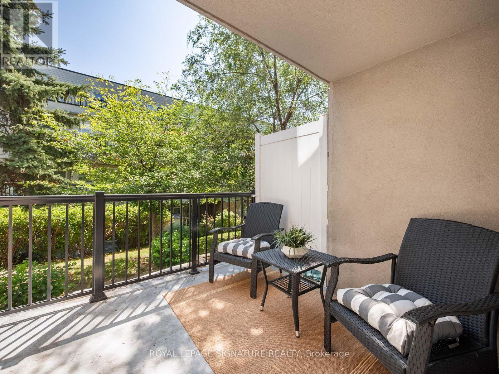 #2067 65 GEORGE APPLETON WAY - 30