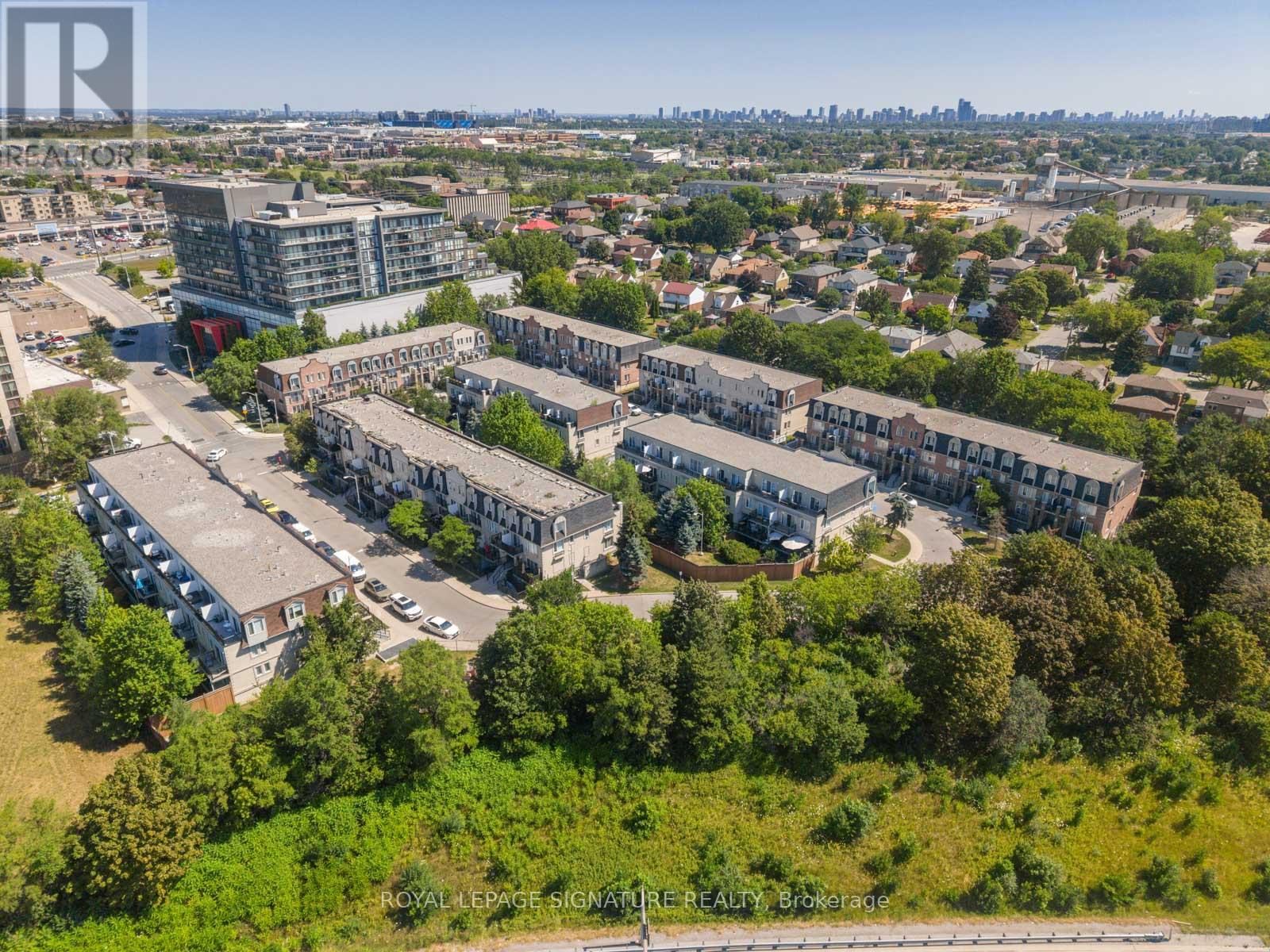 #2067 65 GEORGE APPLETON WAY - 39
