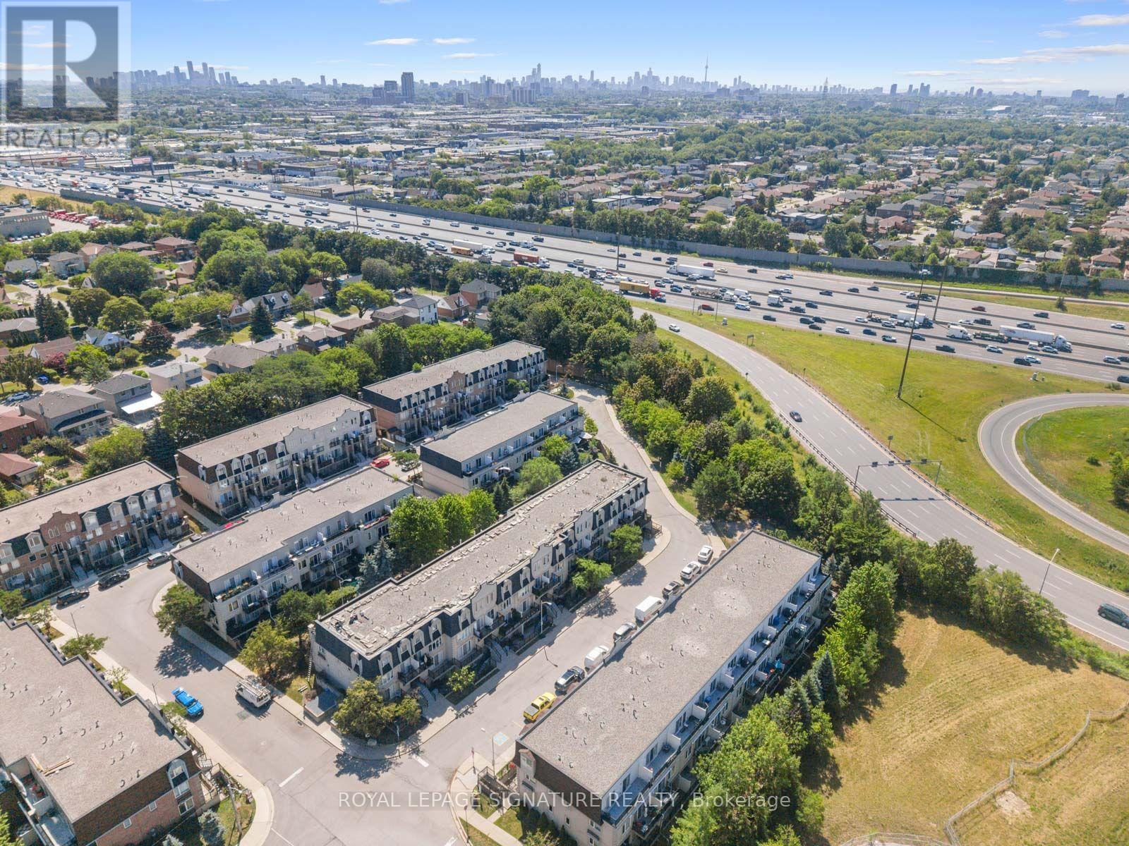 #2067 65 GEORGE APPLETON WAY - 42