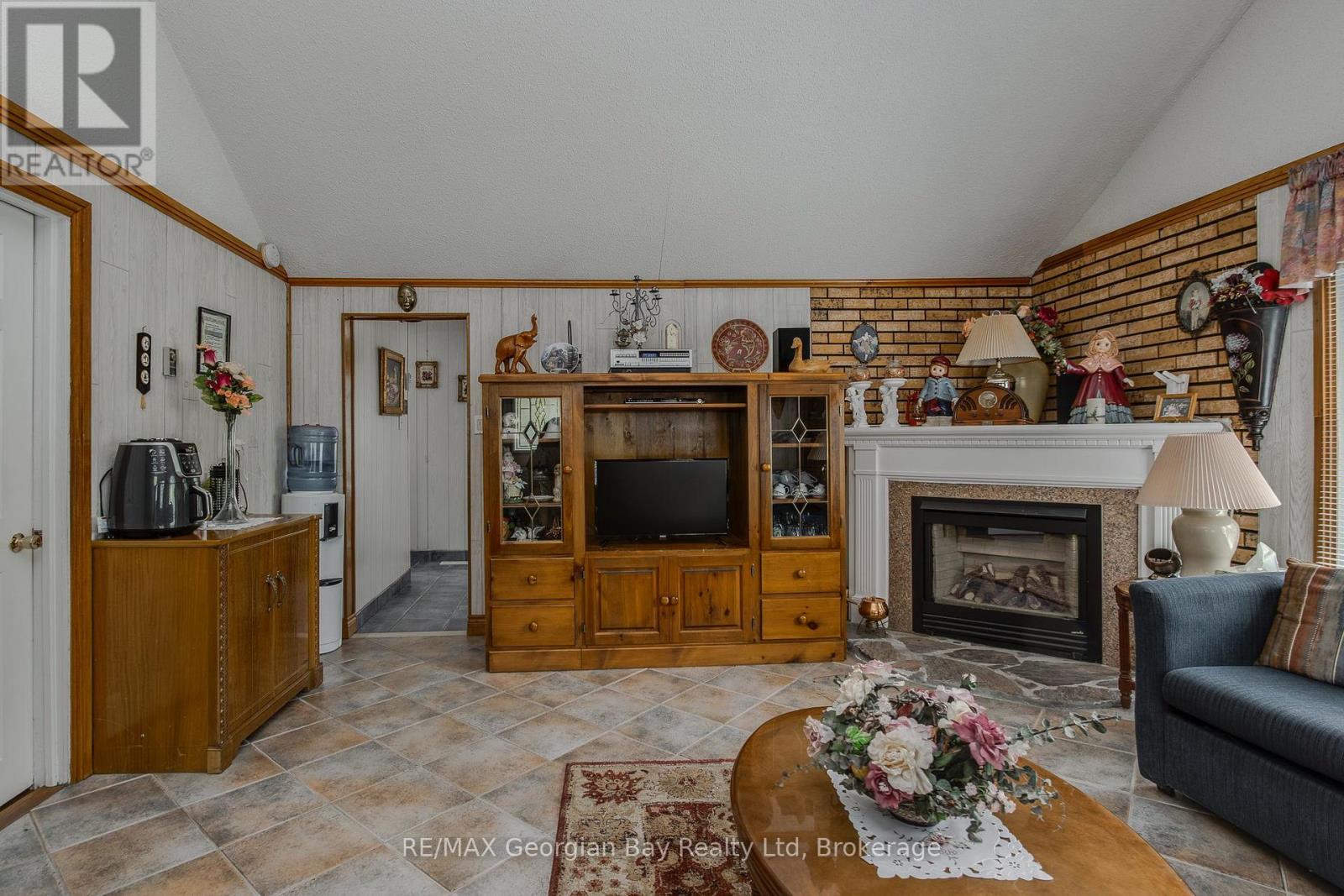 3 BROOKSIDE DRIVE - 11