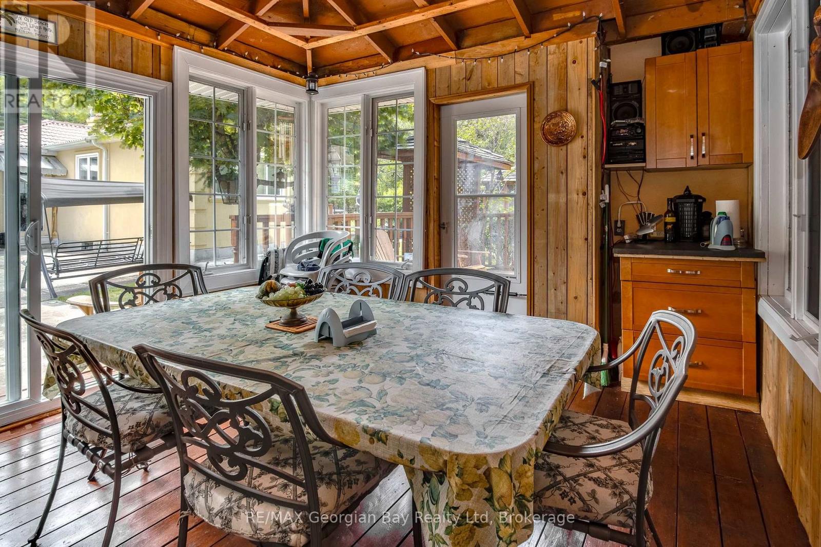 3 BROOKSIDE DRIVE - 18