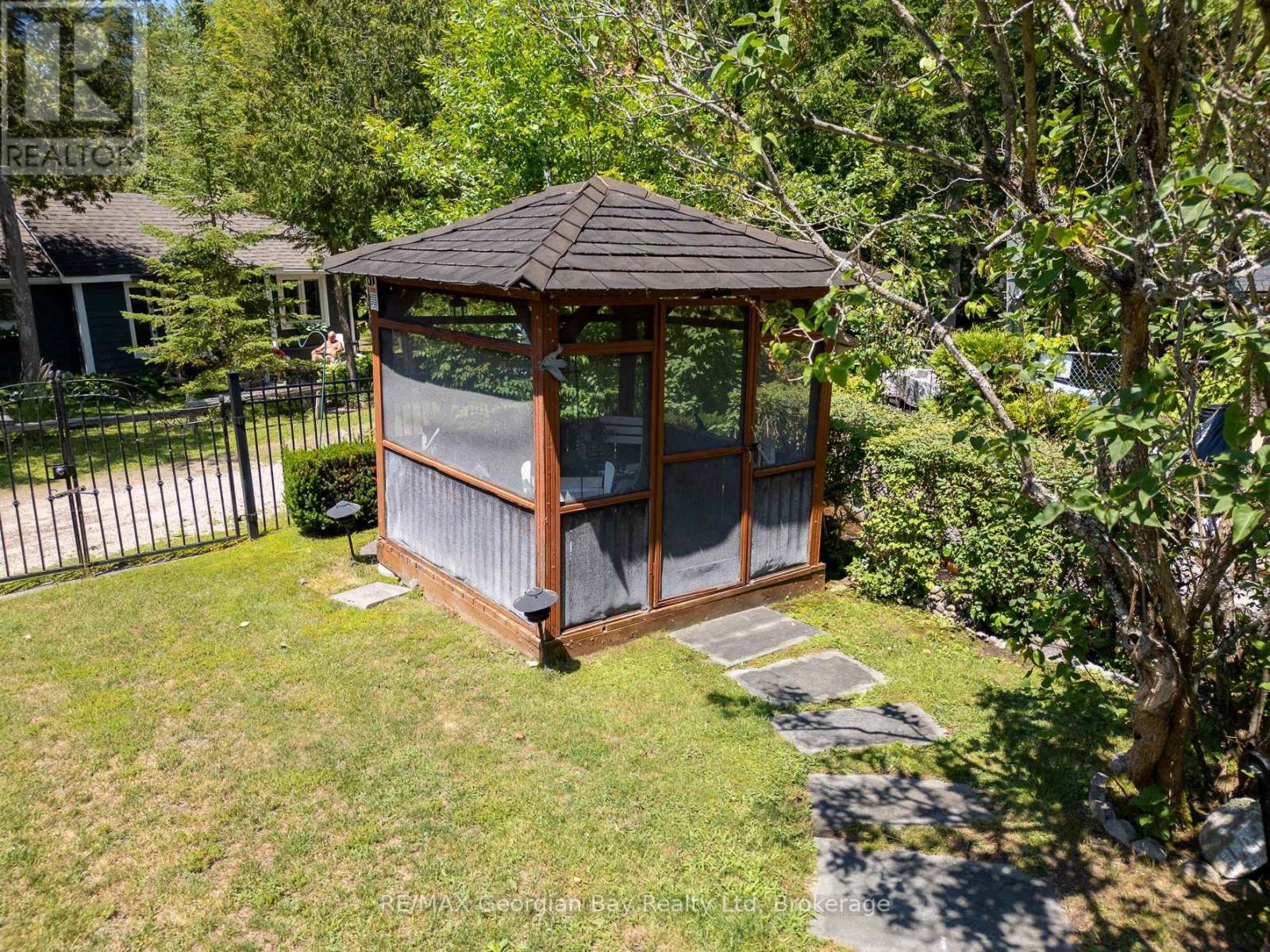 3 BROOKSIDE DRIVE - 21