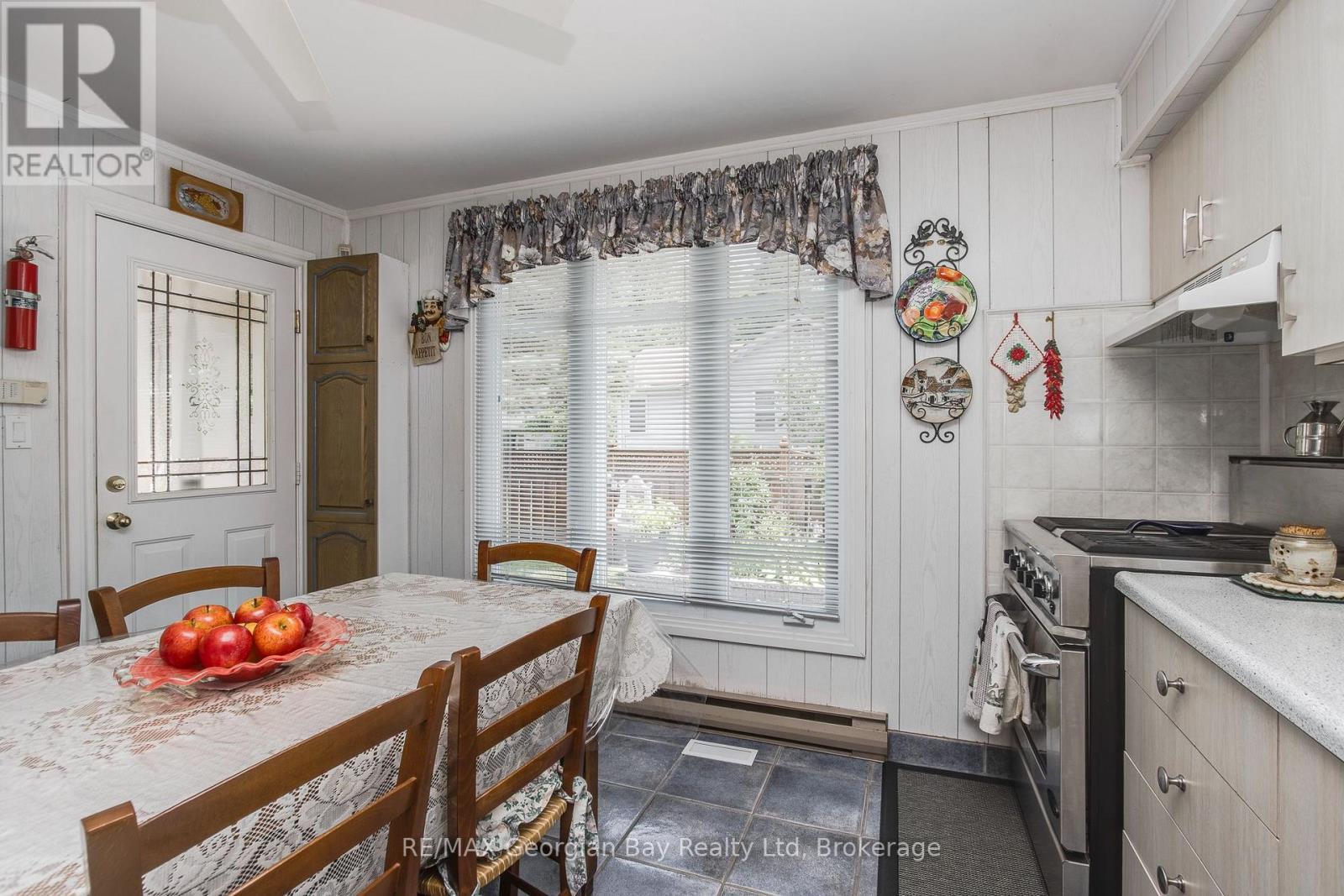 3 BROOKSIDE DRIVE - 8