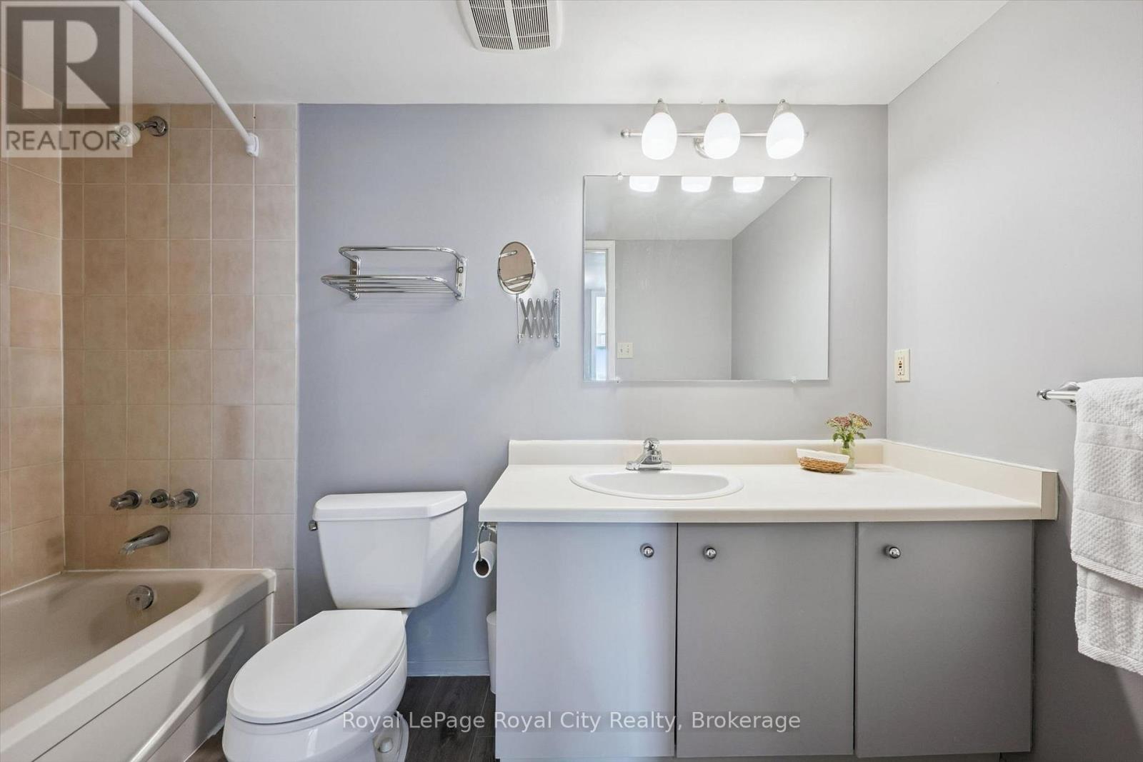 #606 358 WATERLOO AVENUE - 18