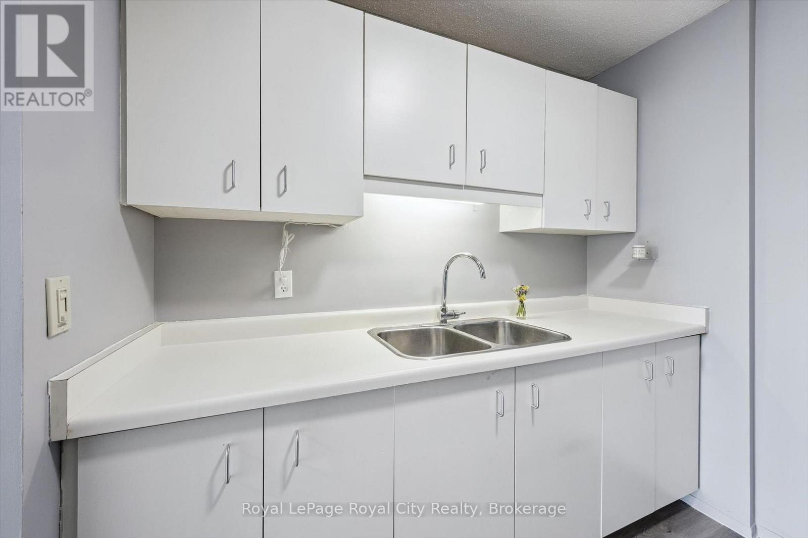 #606 358 WATERLOO AVENUE - 9