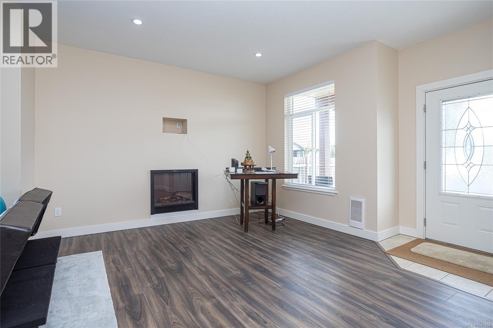 144 Victoria Rd - 3