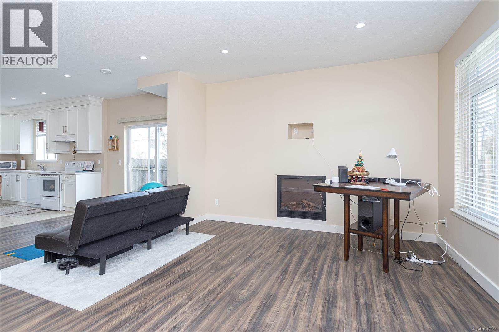 144 Victoria Rd - 5