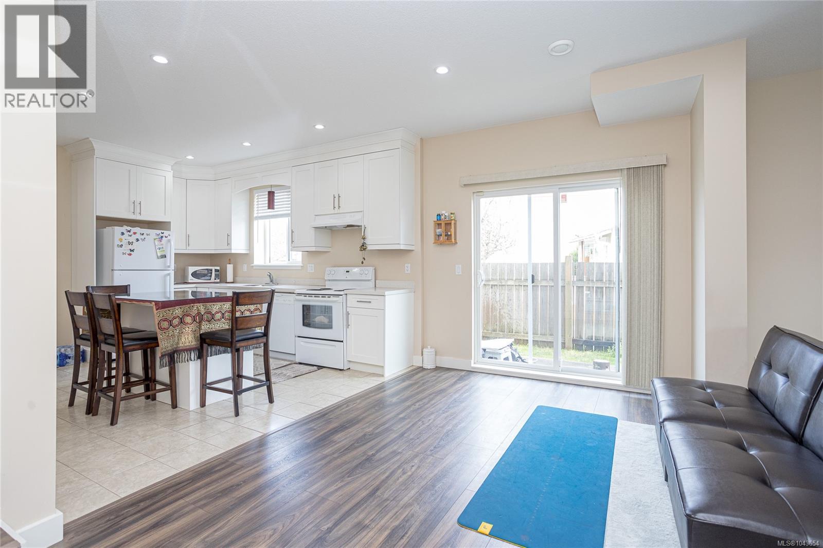 144 Victoria Rd - 7